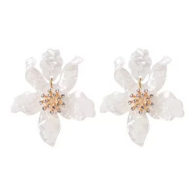 Acrylic Flower Earrings: White